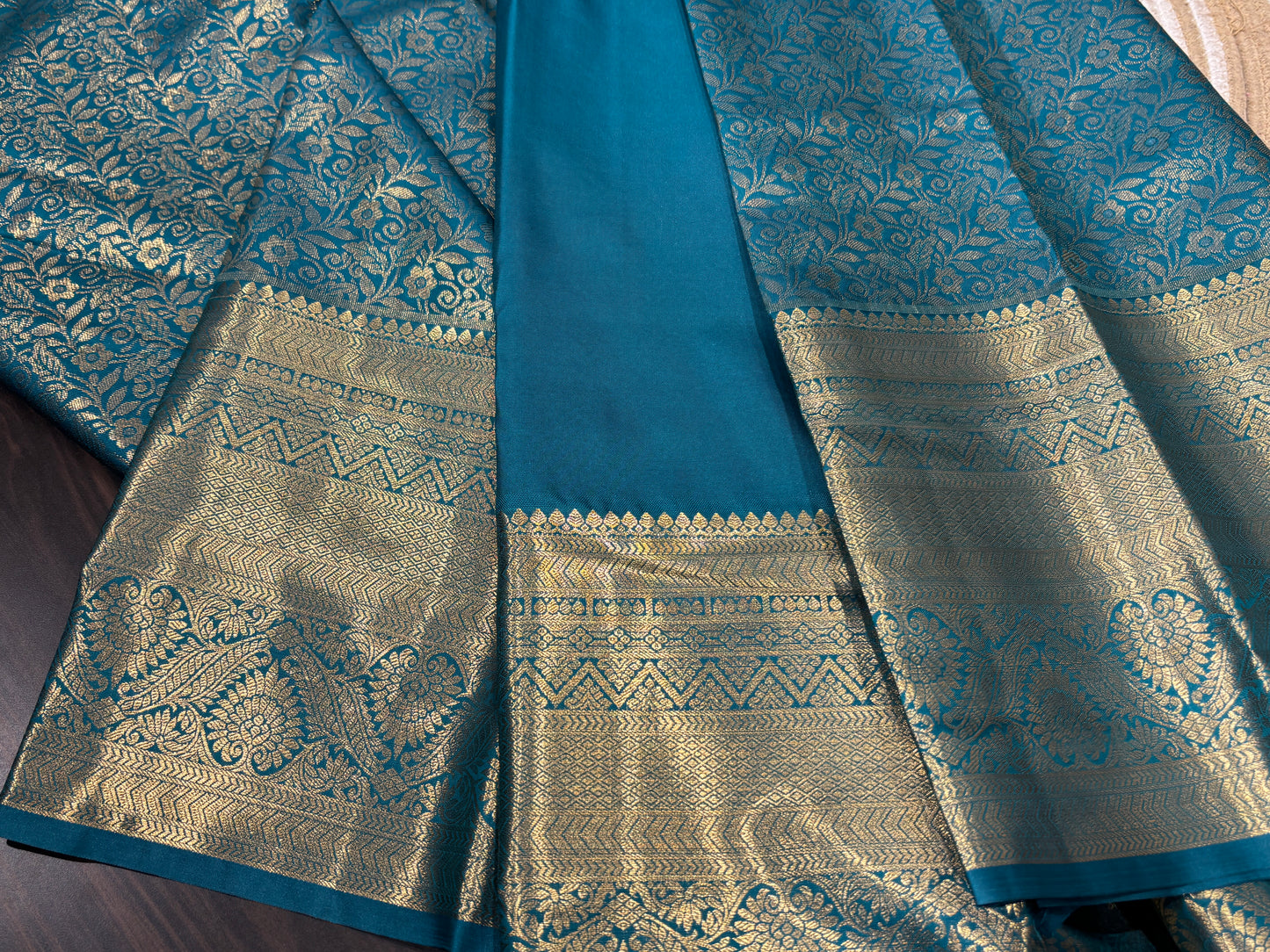 Semi Kanchipuram silk