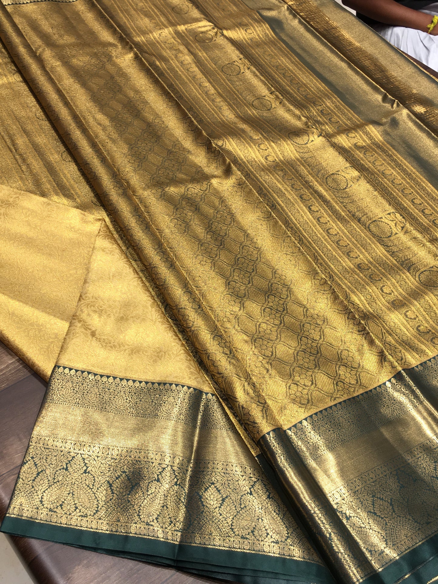 Semi Kanchipuram tissue