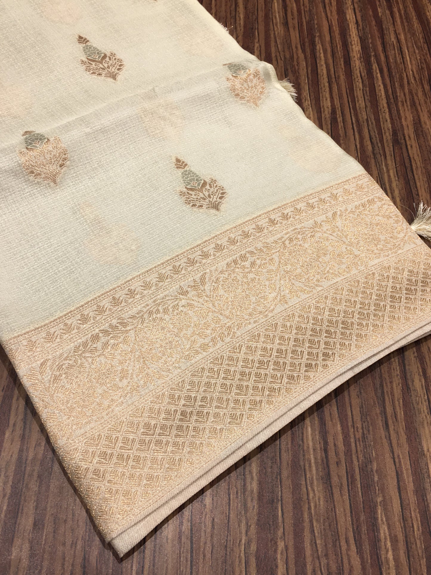 Russian crape saree