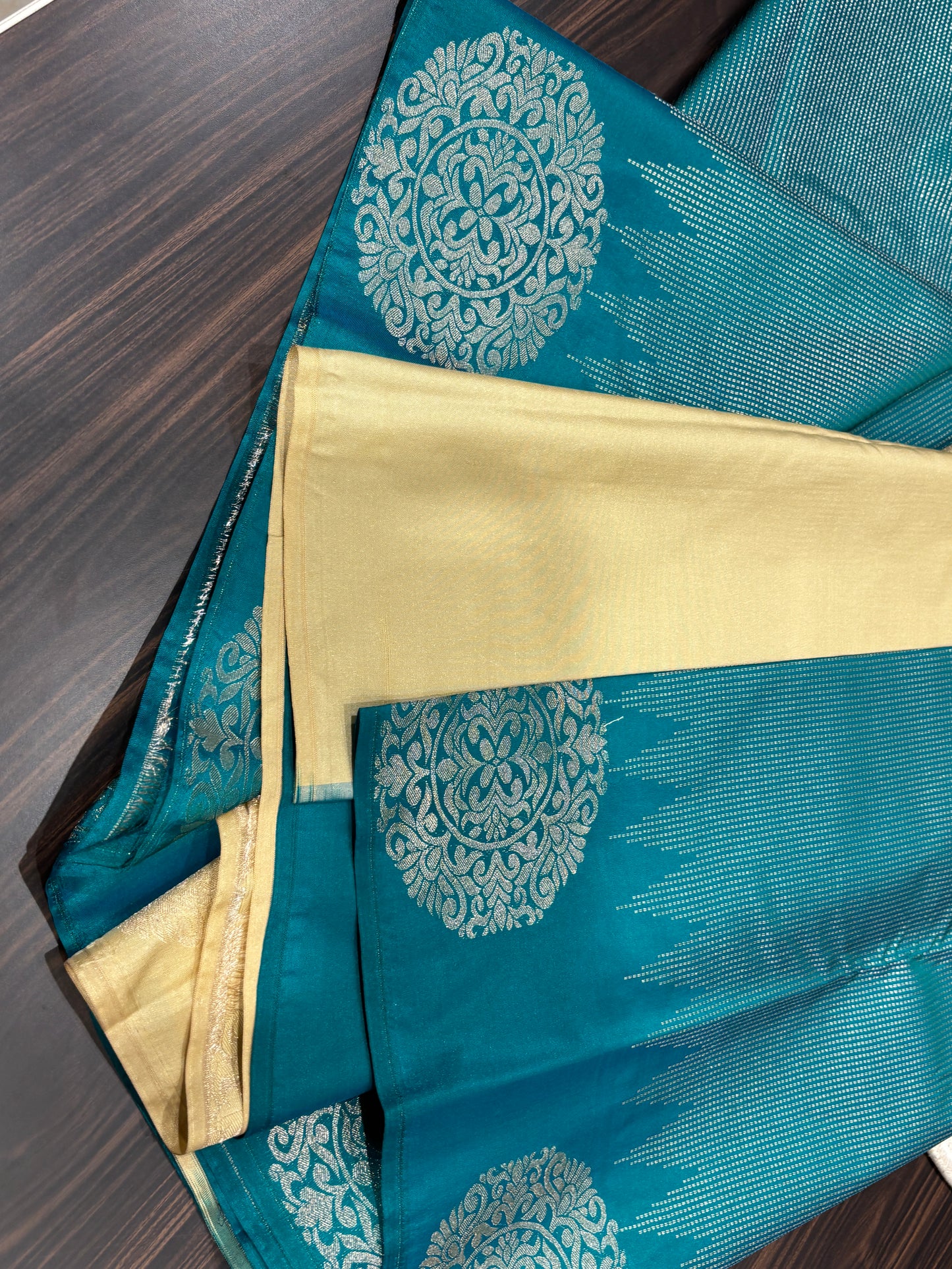 Semi Kanchipuram silk