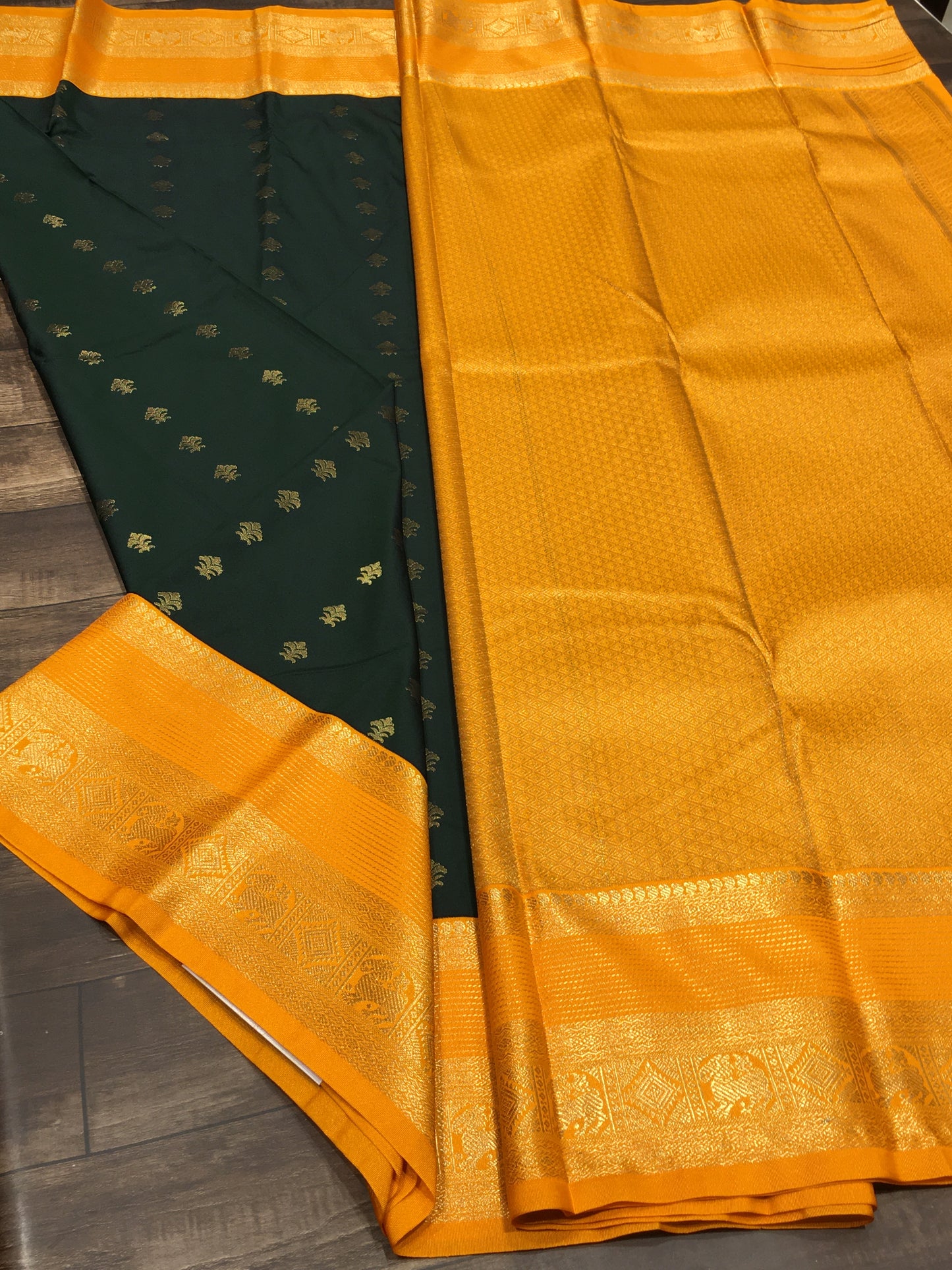 Semi Kanchipuram silk