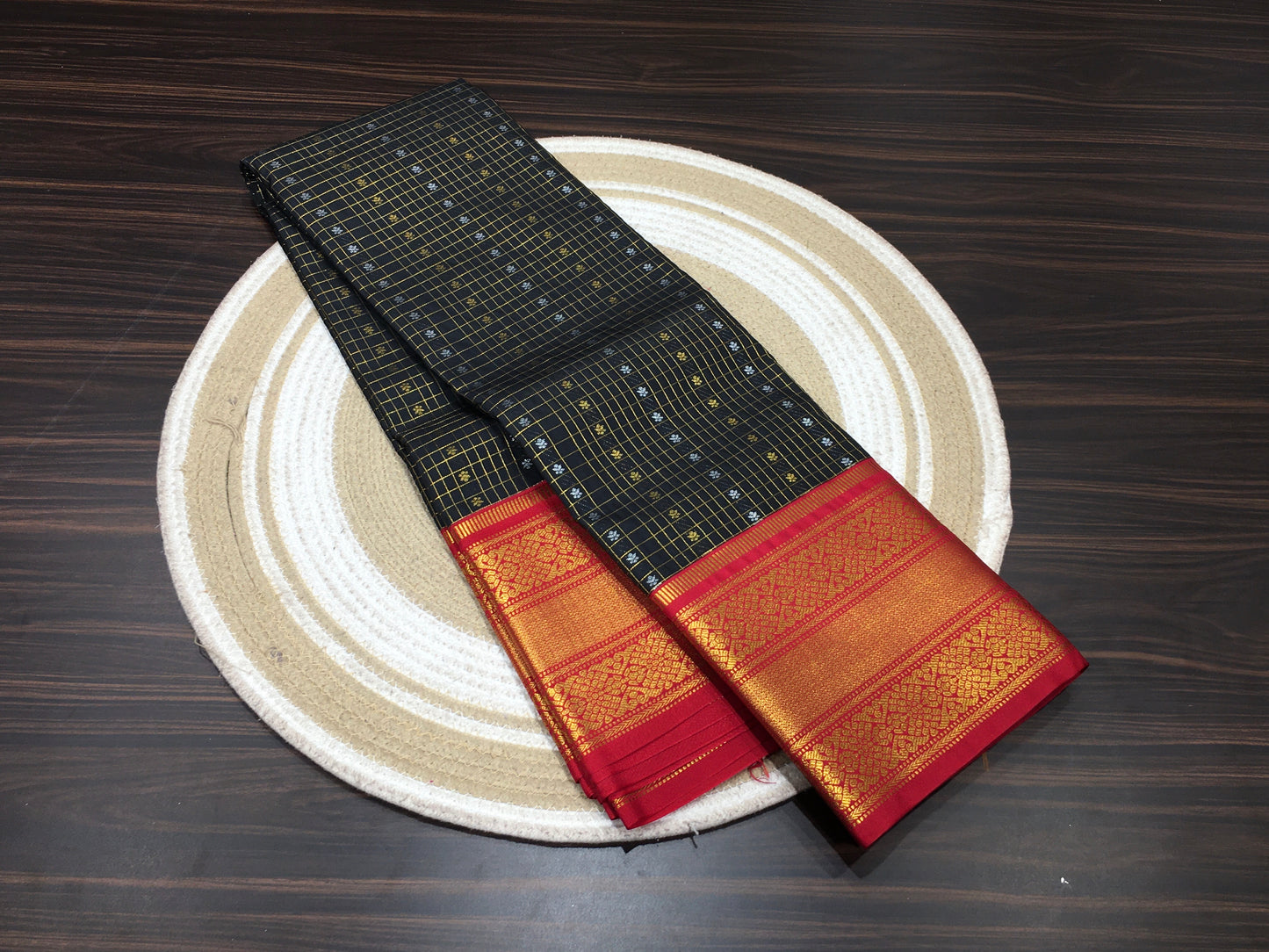 Semi Kanchipuram silk