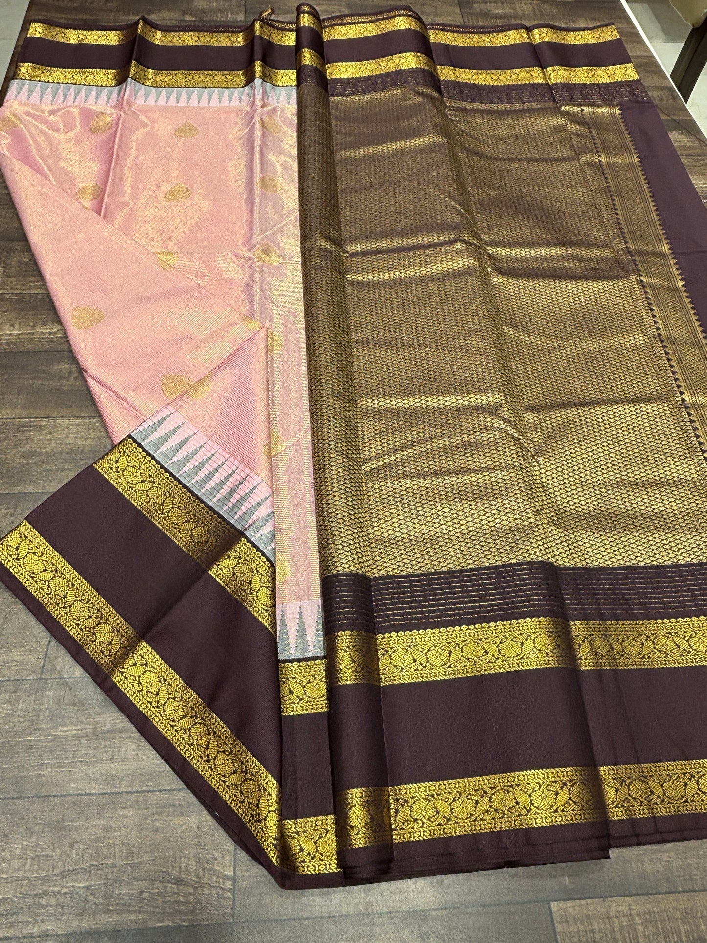Semi Kanchipuram silk