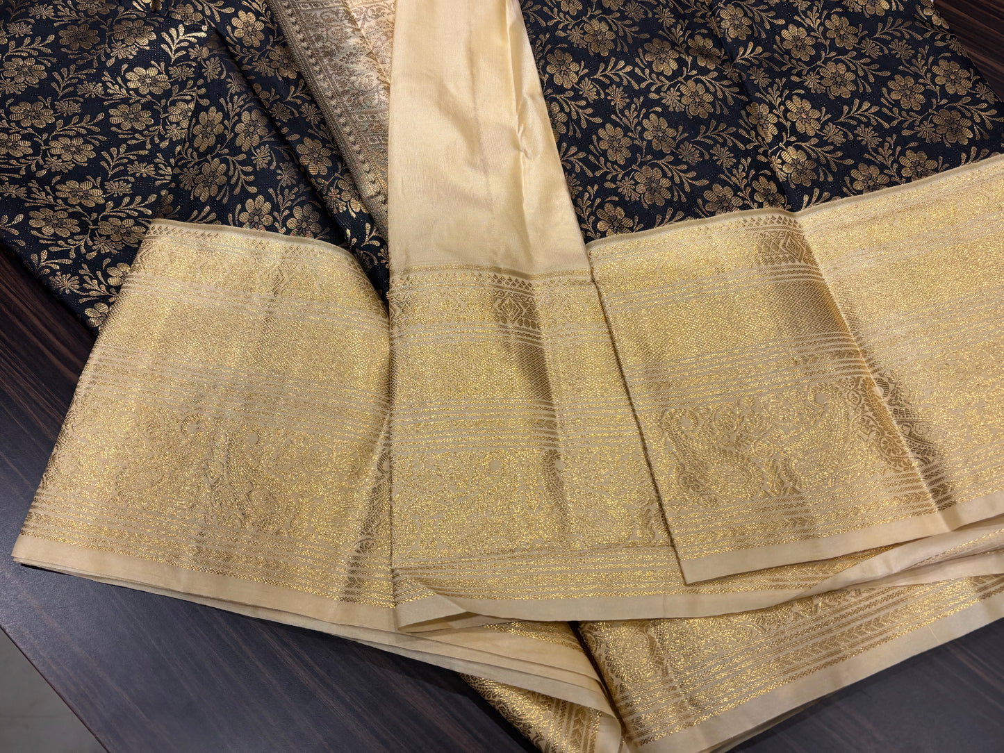 Semi Kanchipuram silk