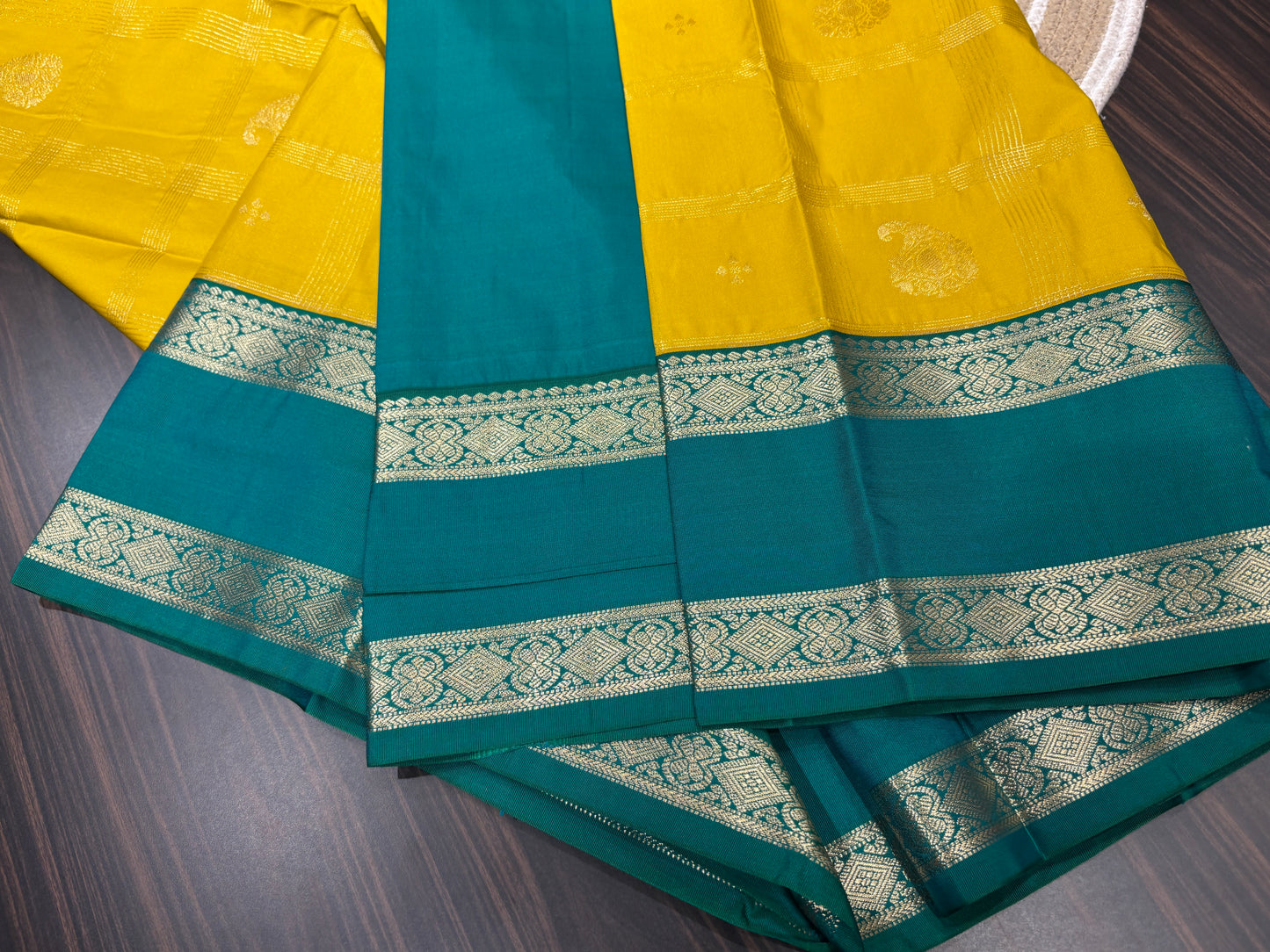 Semi Kanchipuram silk