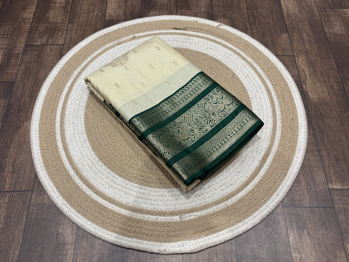 Semi Kanchipuram silk