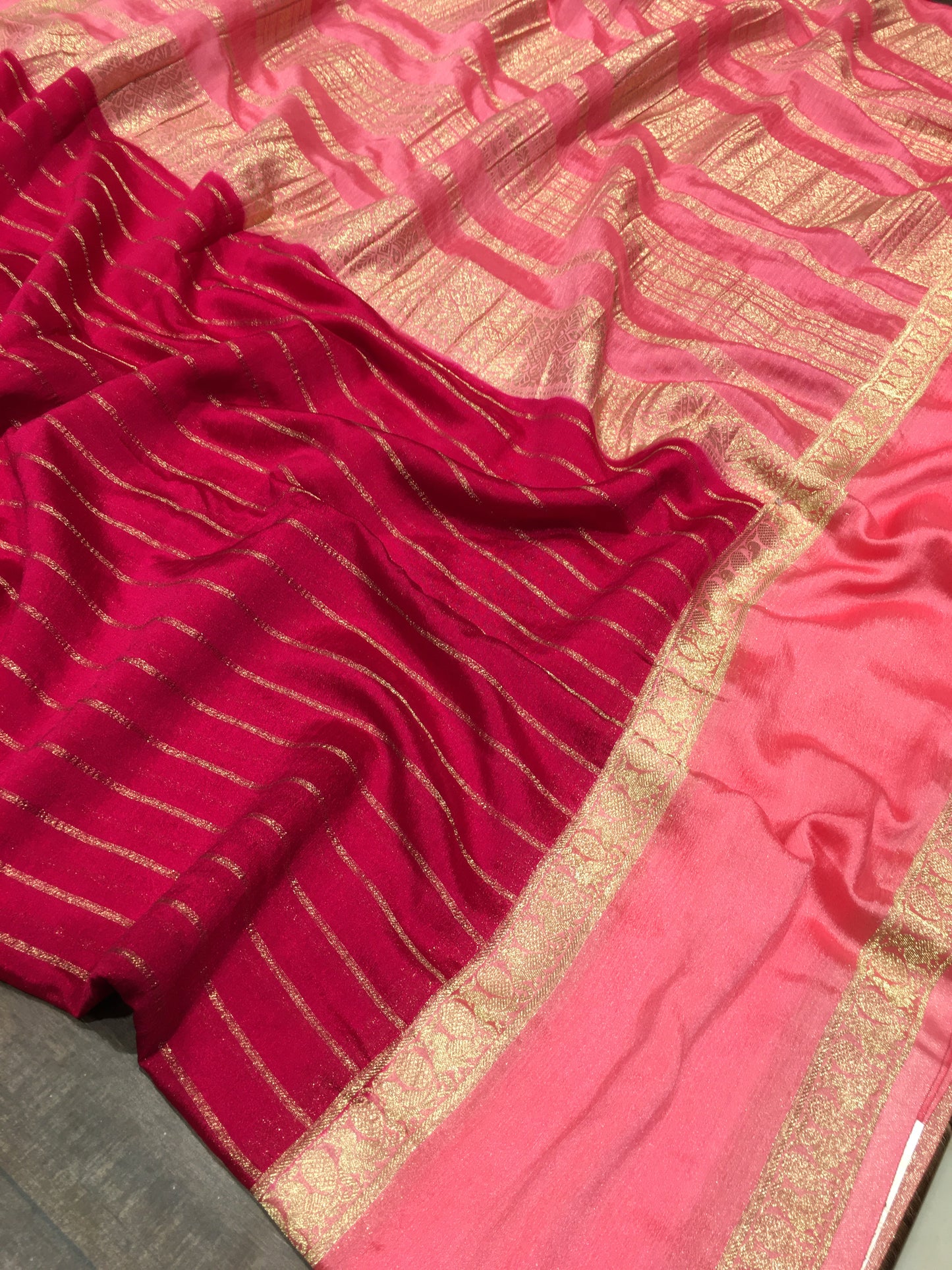 Wrinkle chiffon saree