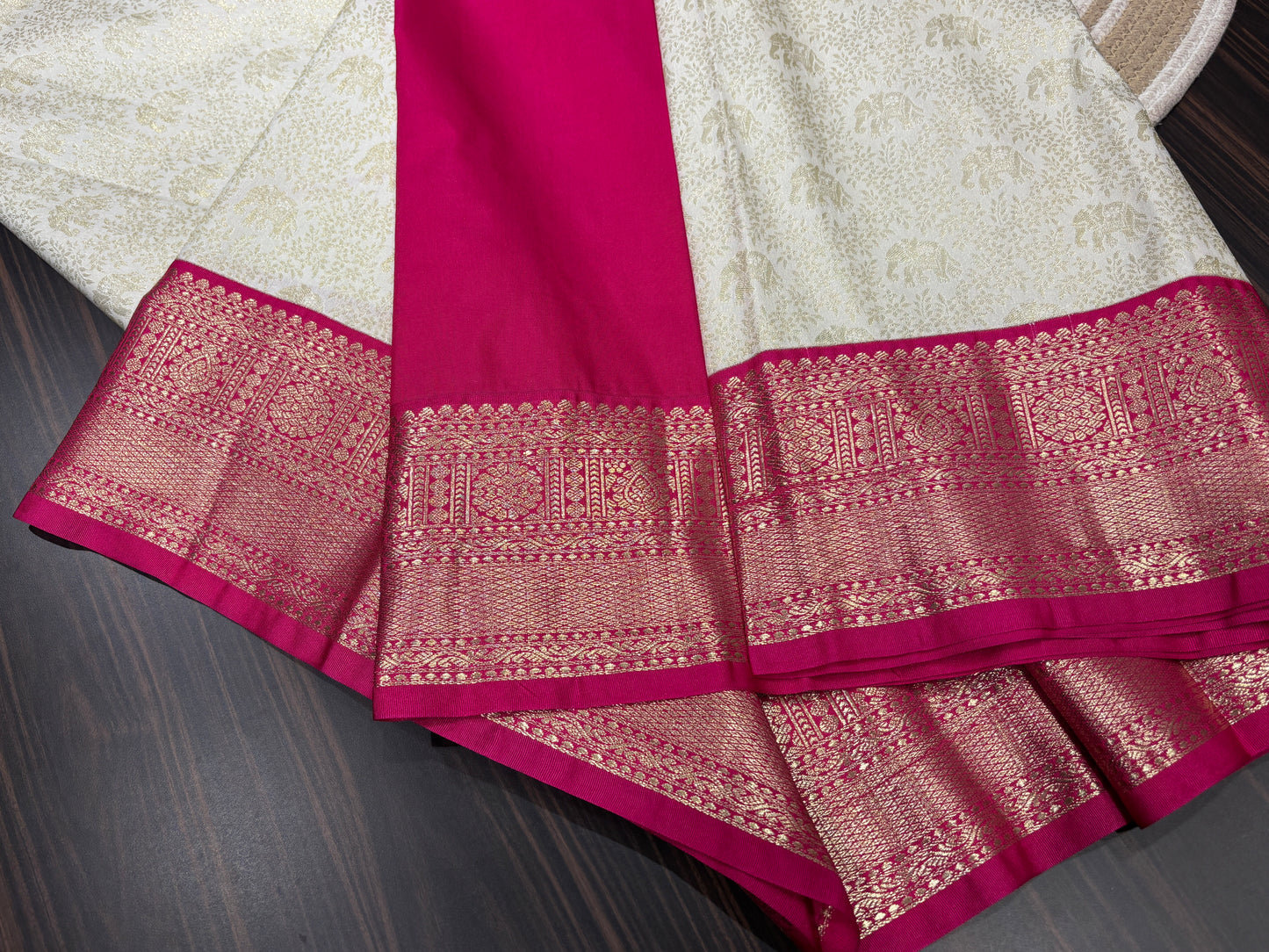 Semi Kanchipuram silk