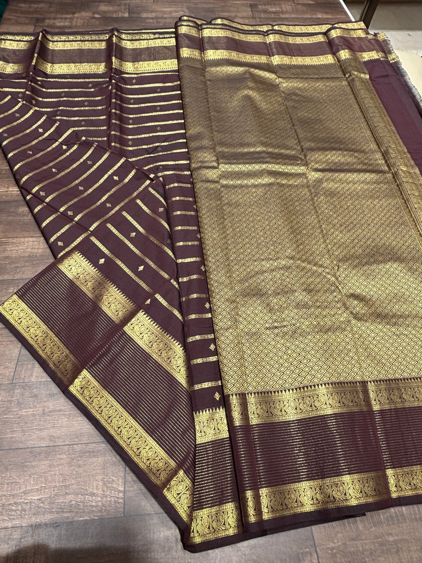 Semi Kanchipuram silk