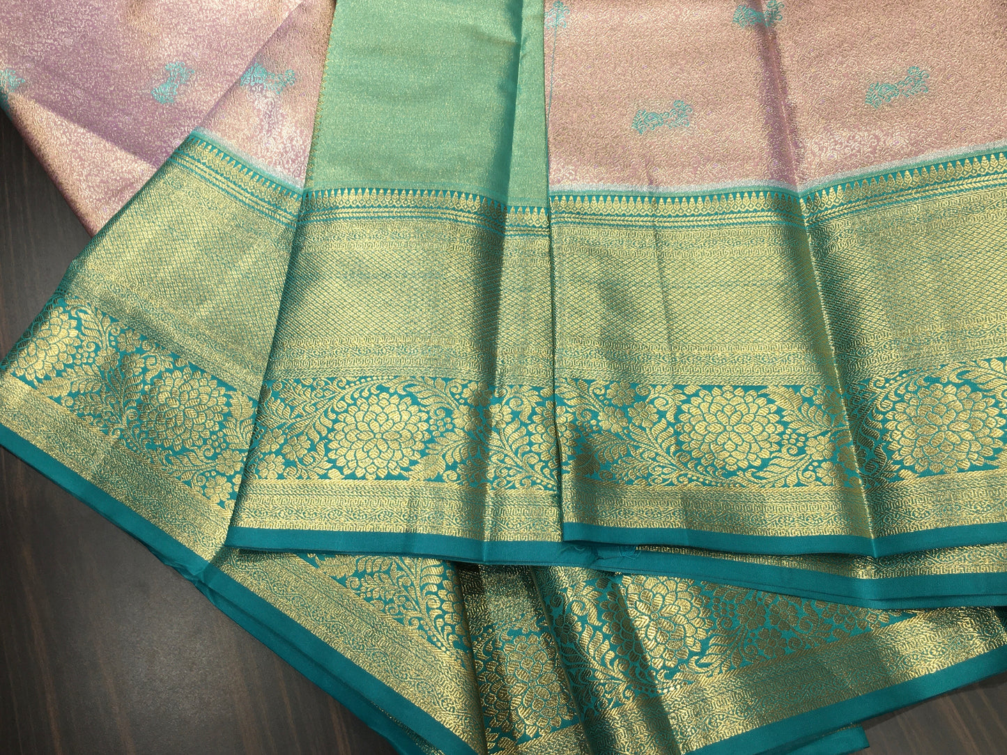 Semi Kanchipuram silk