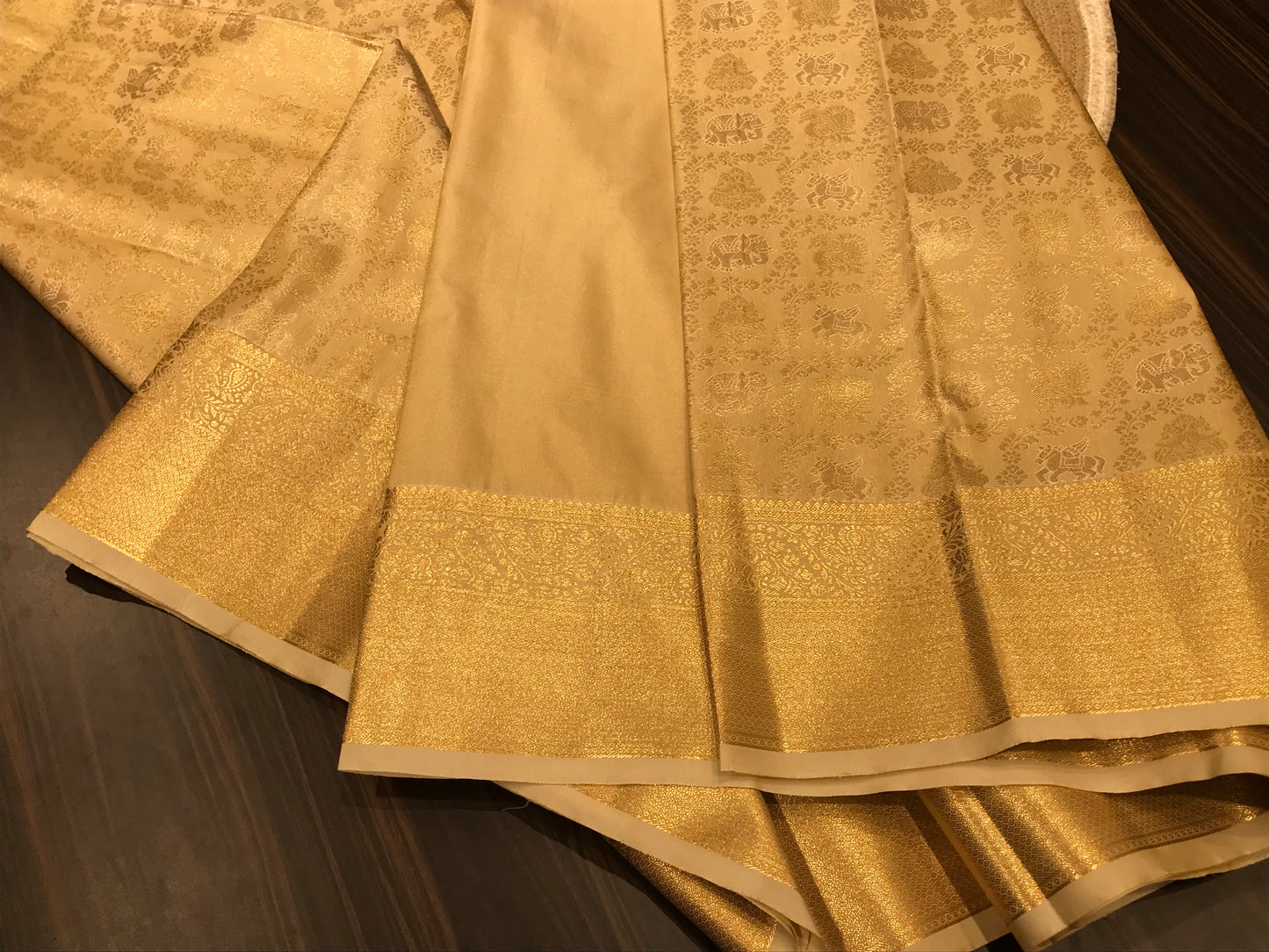 Semi Kanchipuram silk