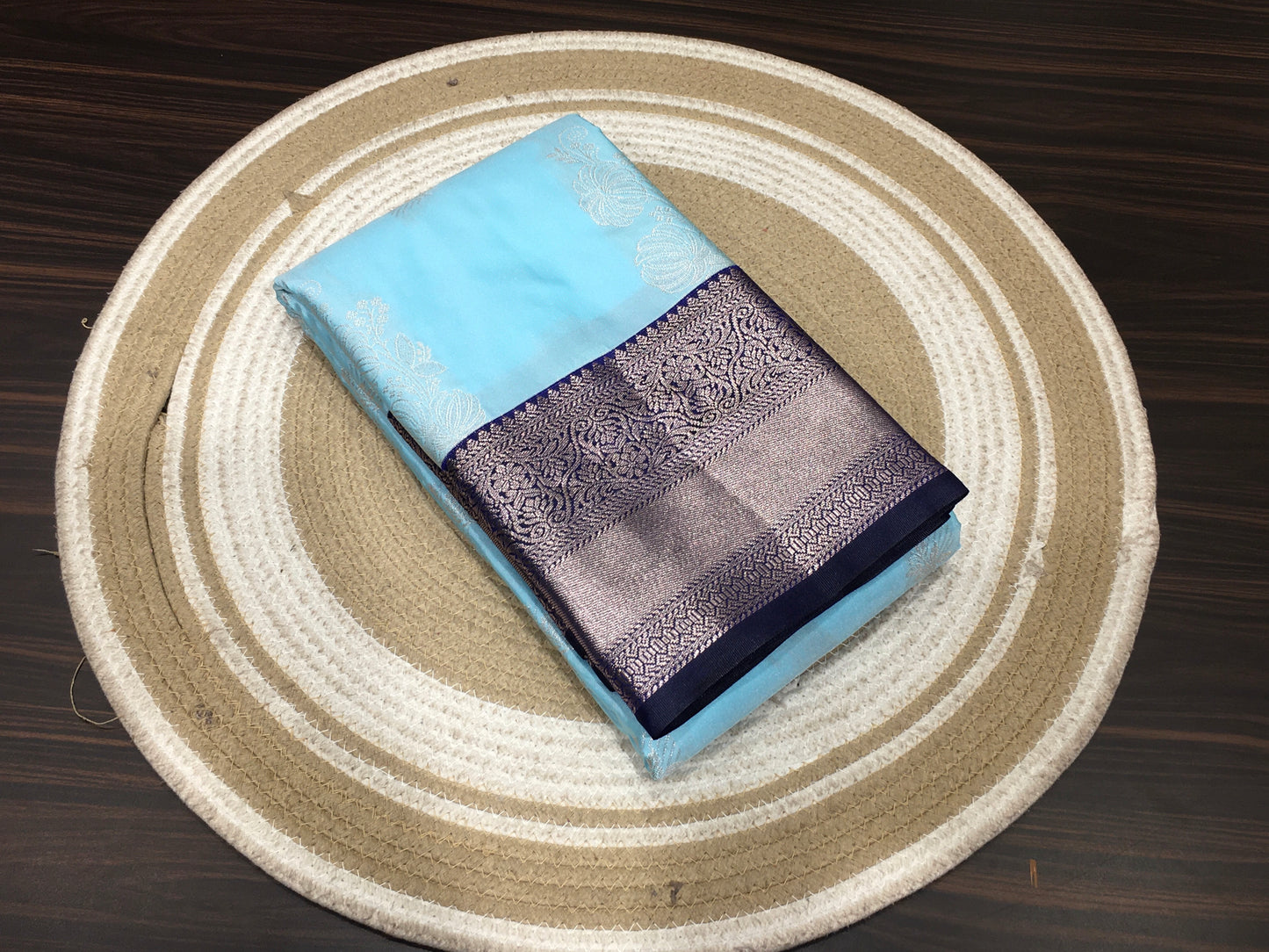 Semi Kanchipuram silk