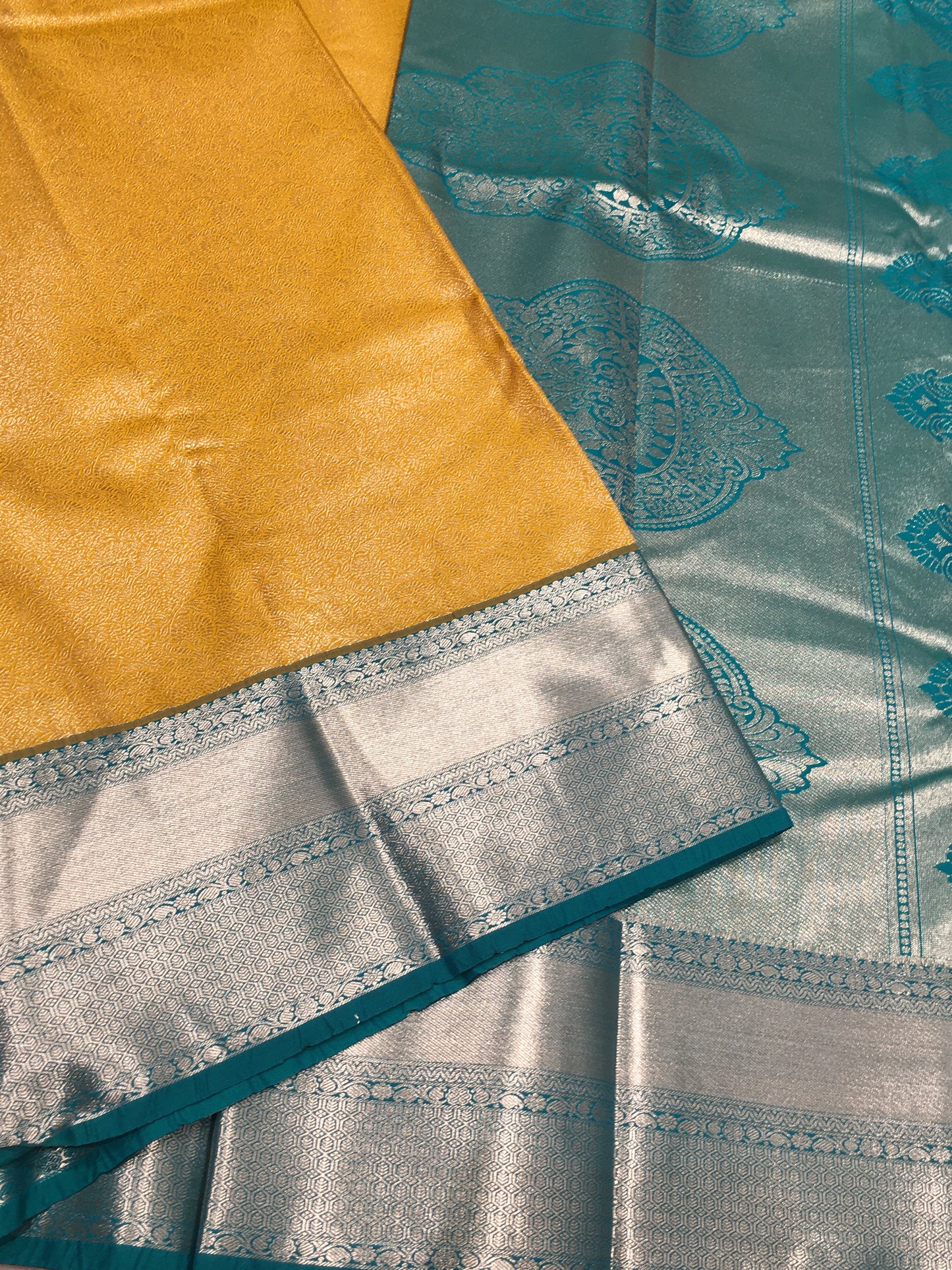 Semi Kanchipuram silk