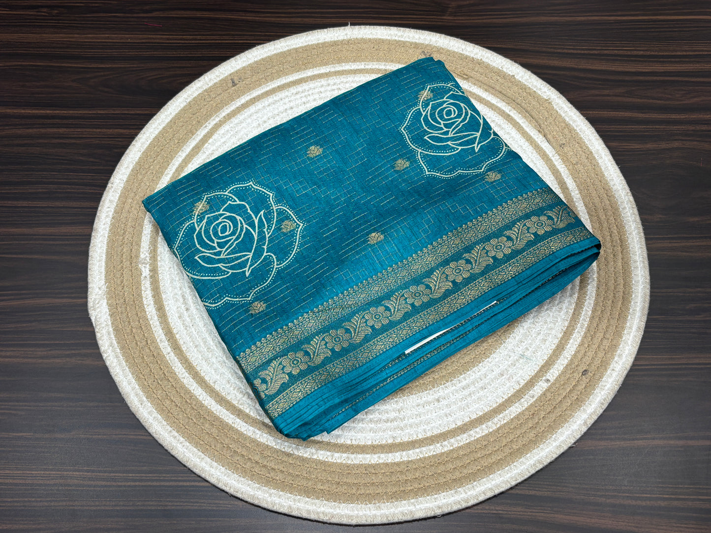 Dola silk saree