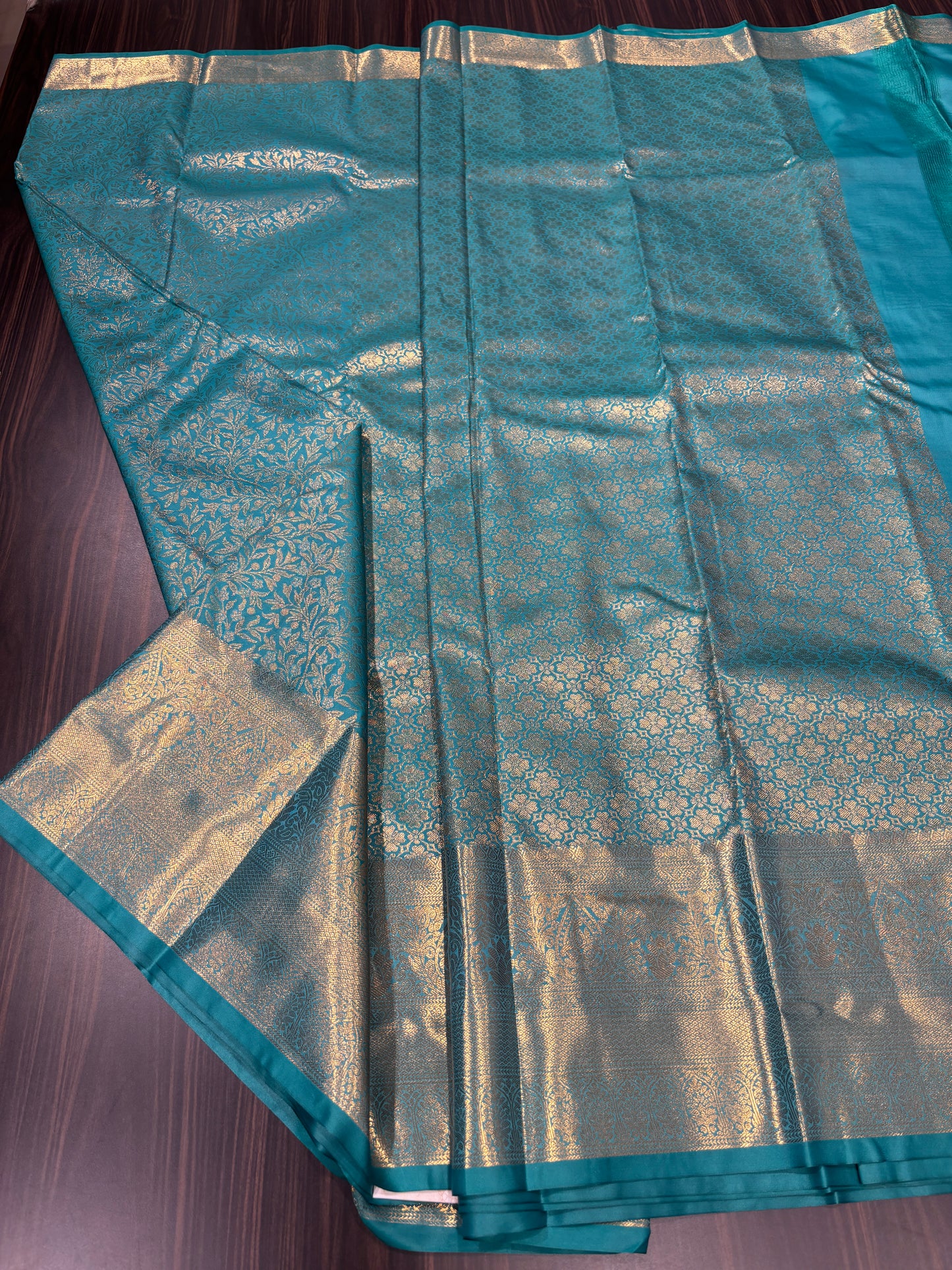 Semi Kanchipuram silk