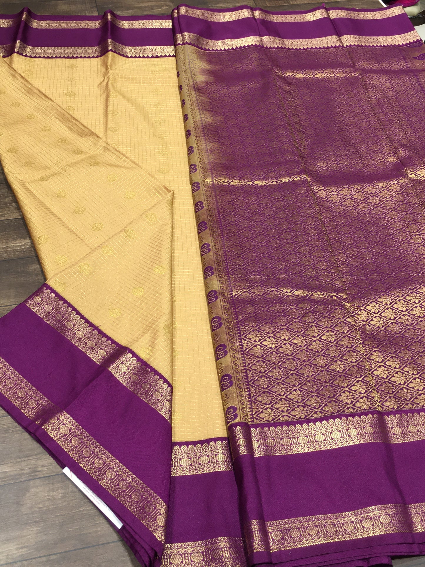 Semi Kanchipuram silk