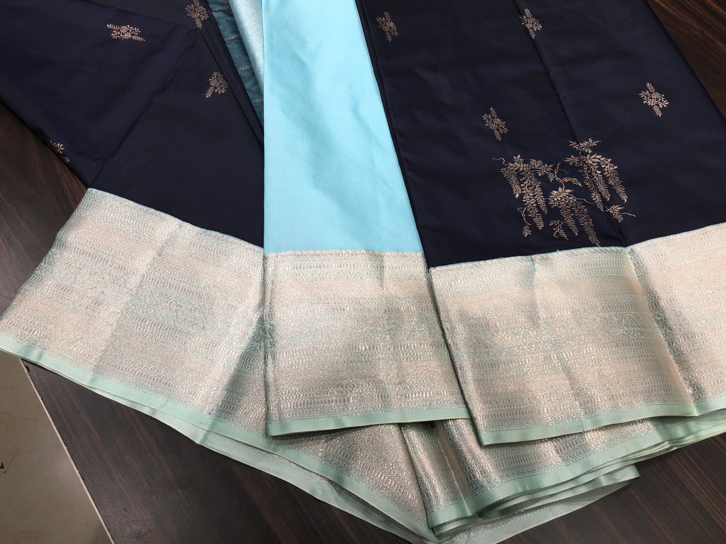 Semi Kanchipuram silk