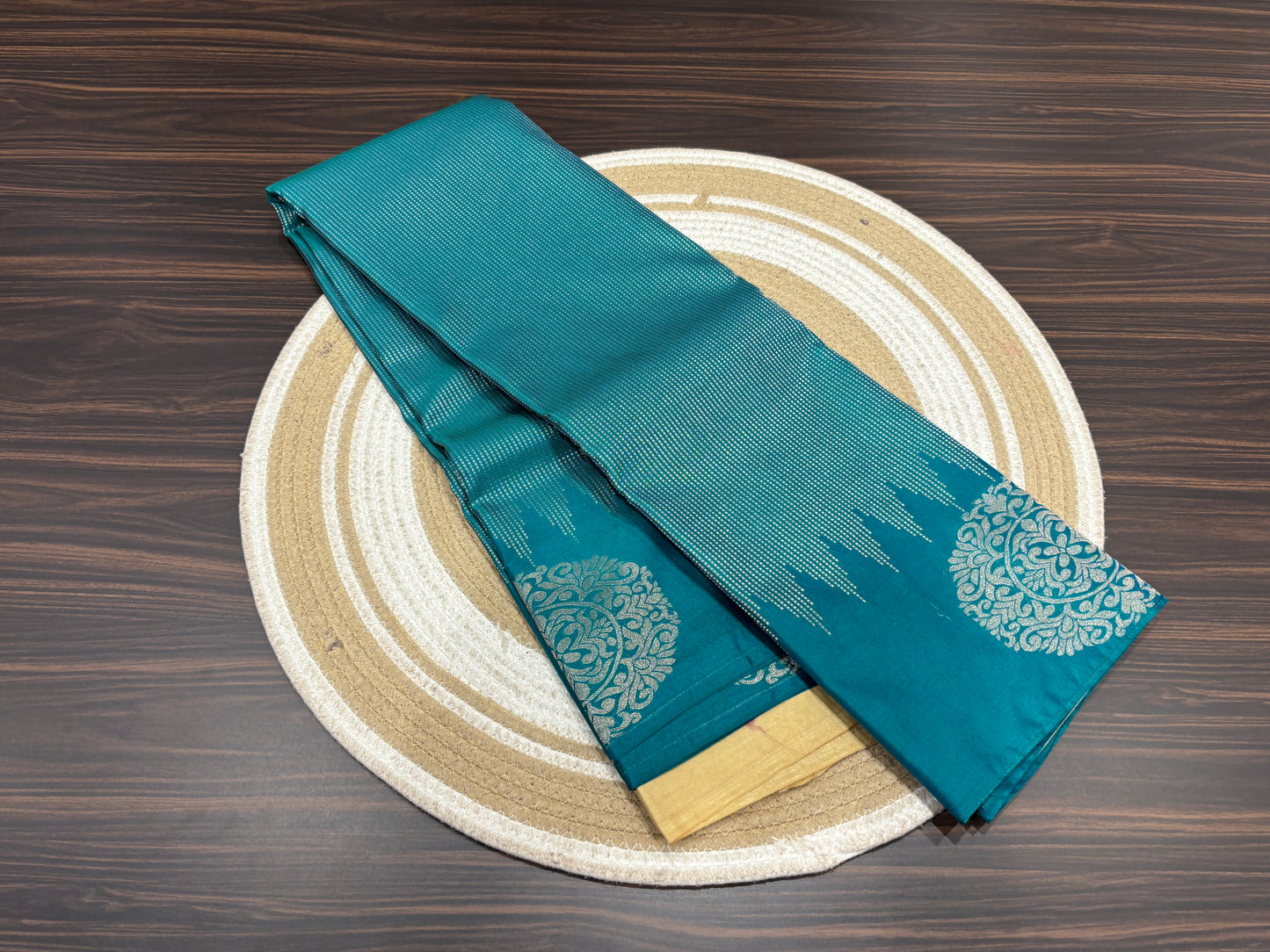 Semi Kanchipuram silk