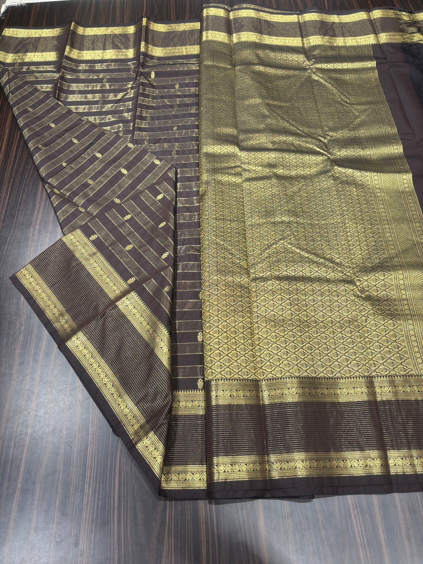 Semi Kanchipuram silk