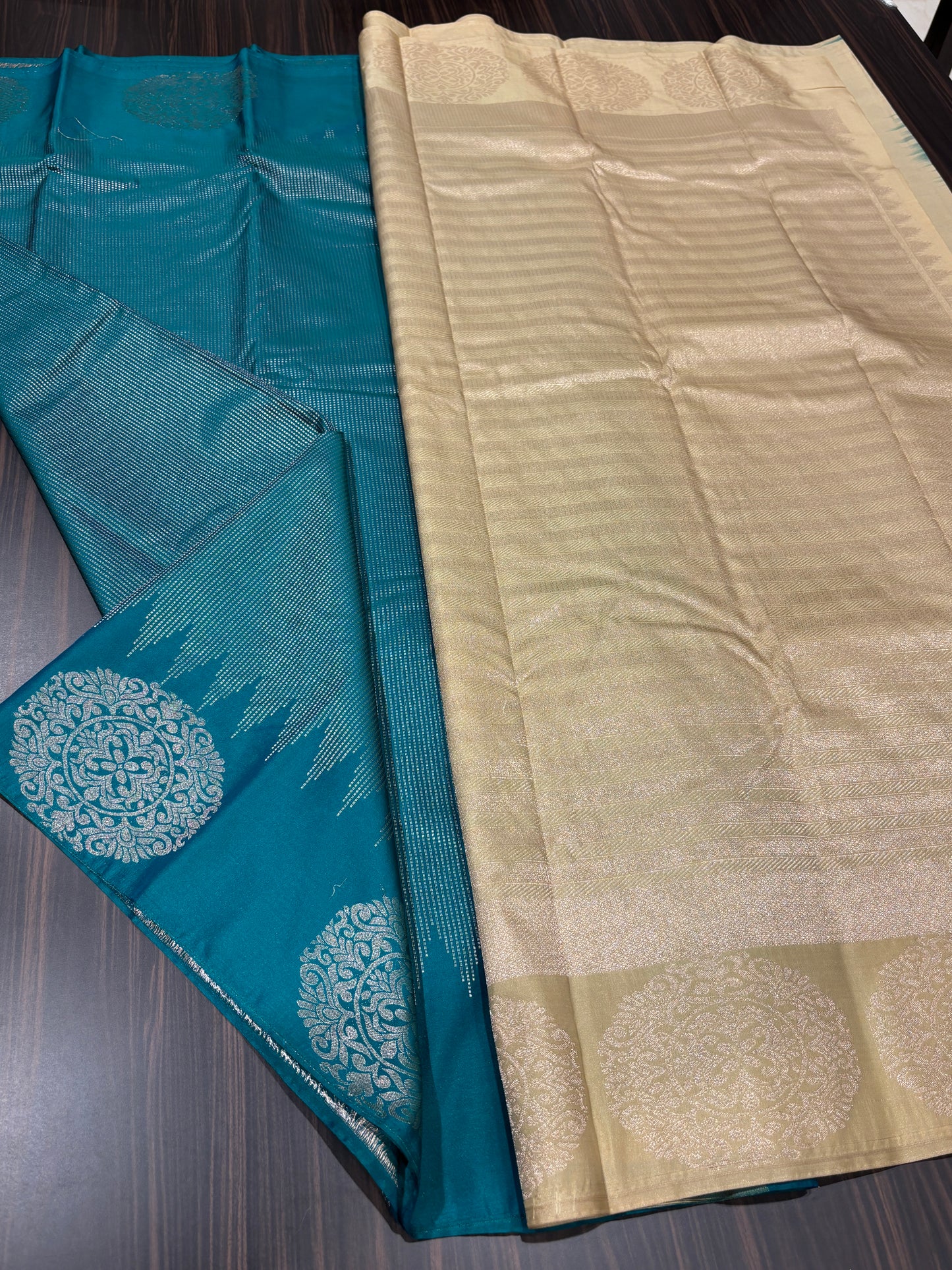 Semi Kanchipuram silk