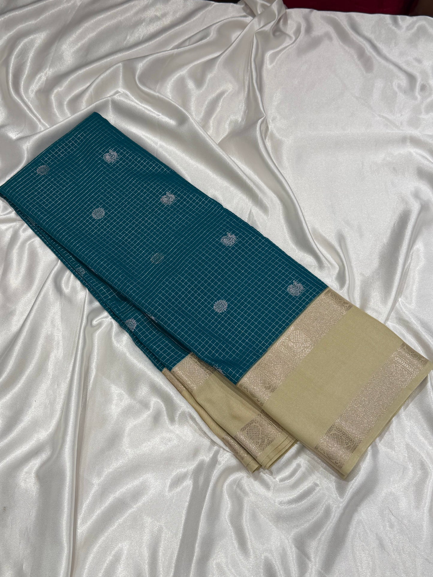 Semi Kanchipuram silk