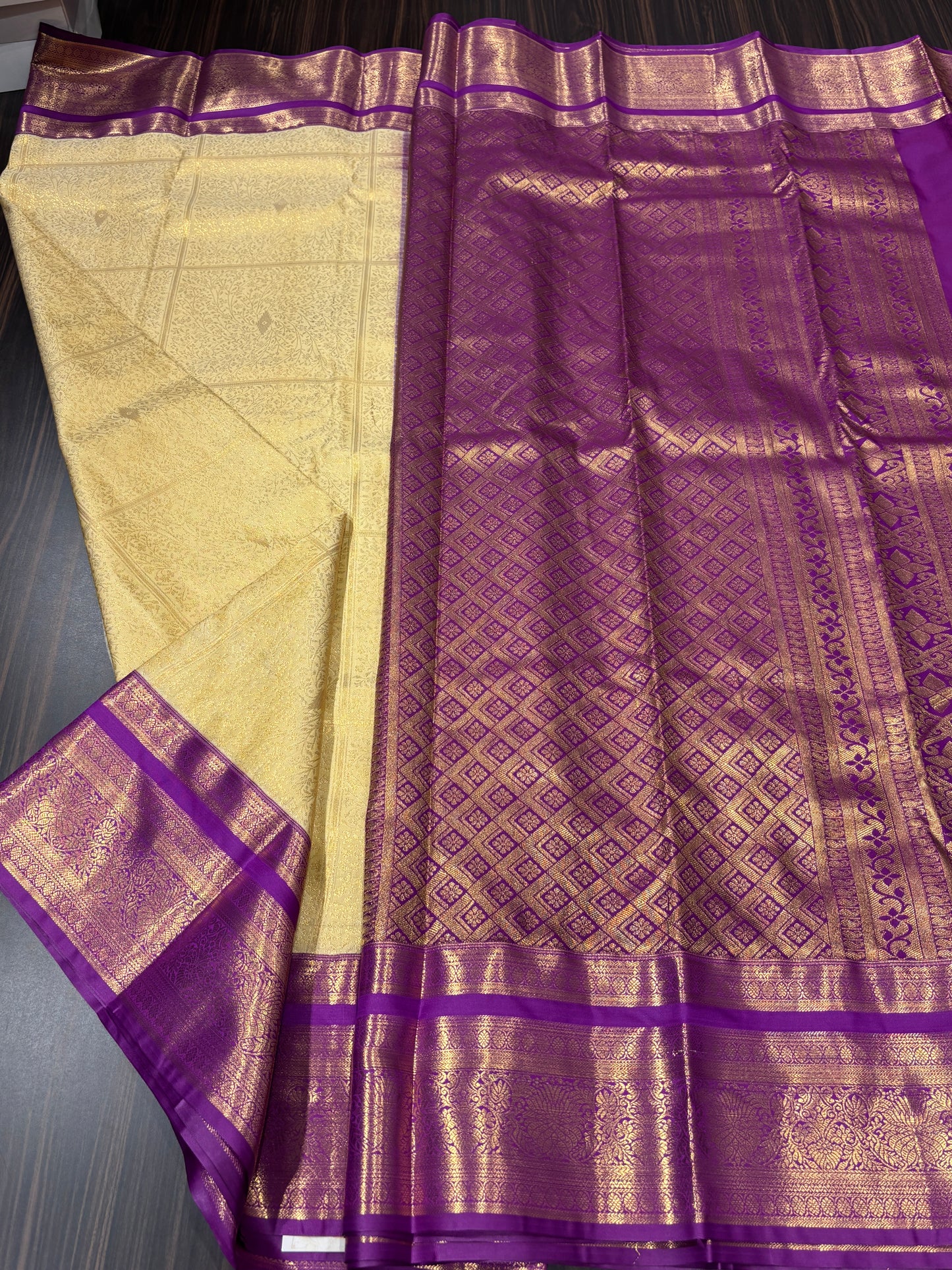 Semi Kanchipuram silk