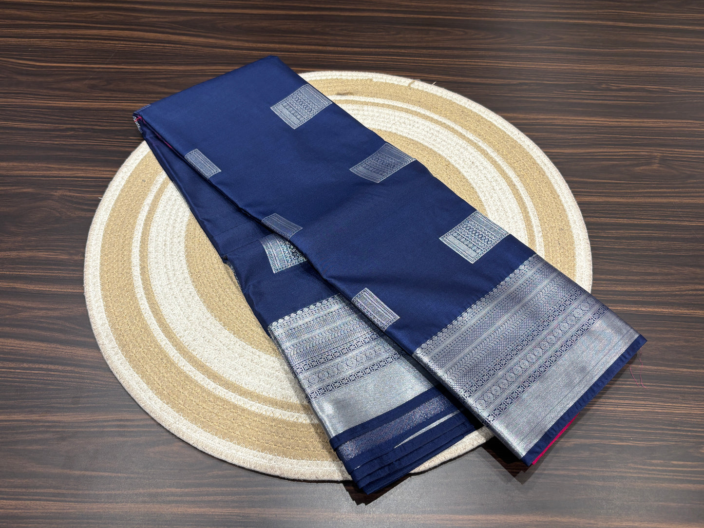 Semi Kanchipuram silk