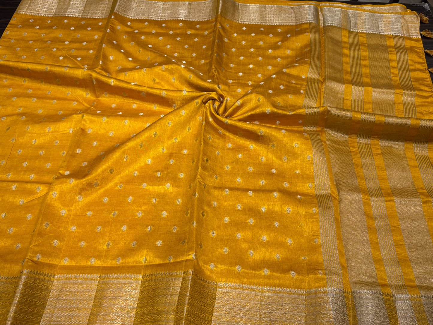 Lilly tussar saree