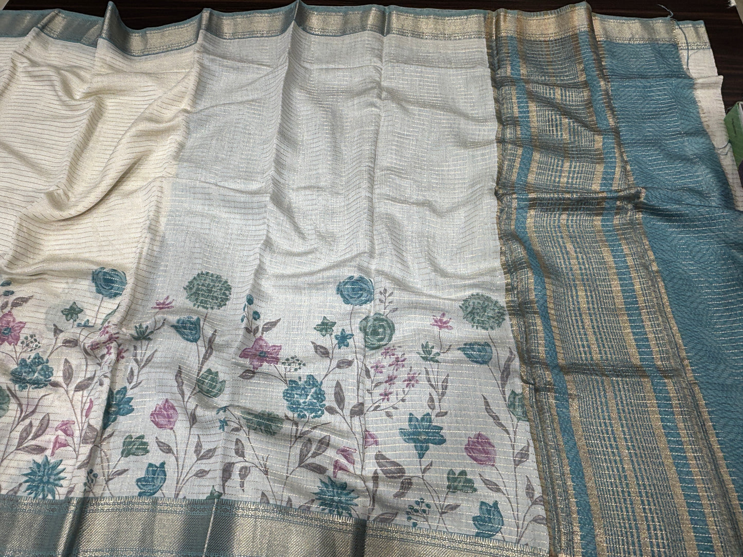 Butter crape saree