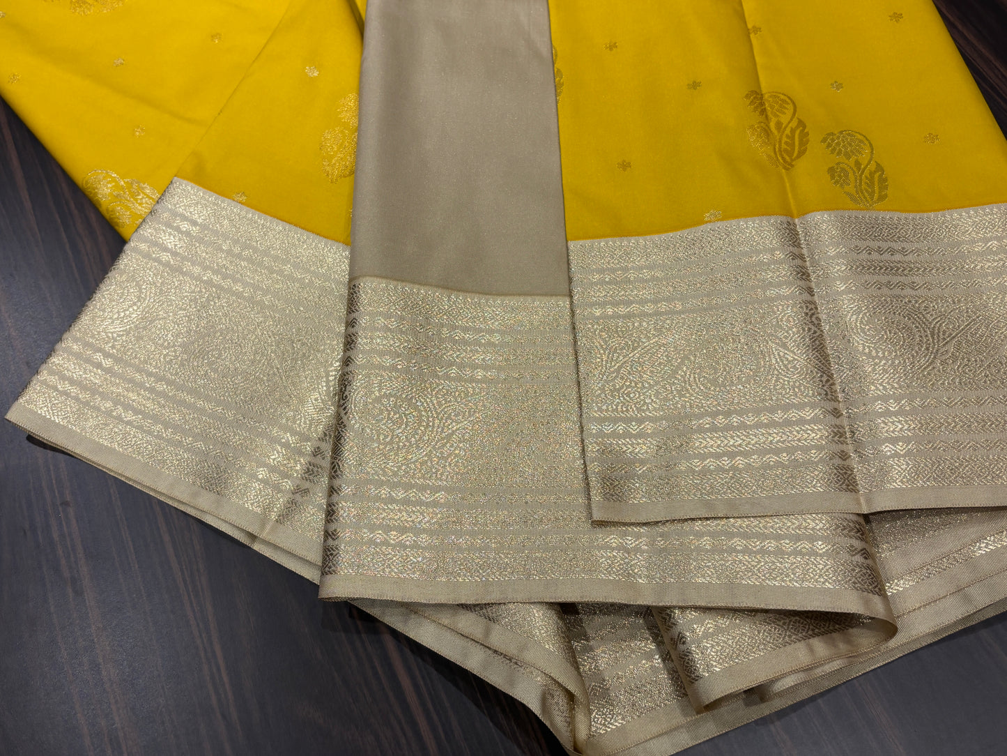 Semi Kanchipuram silk