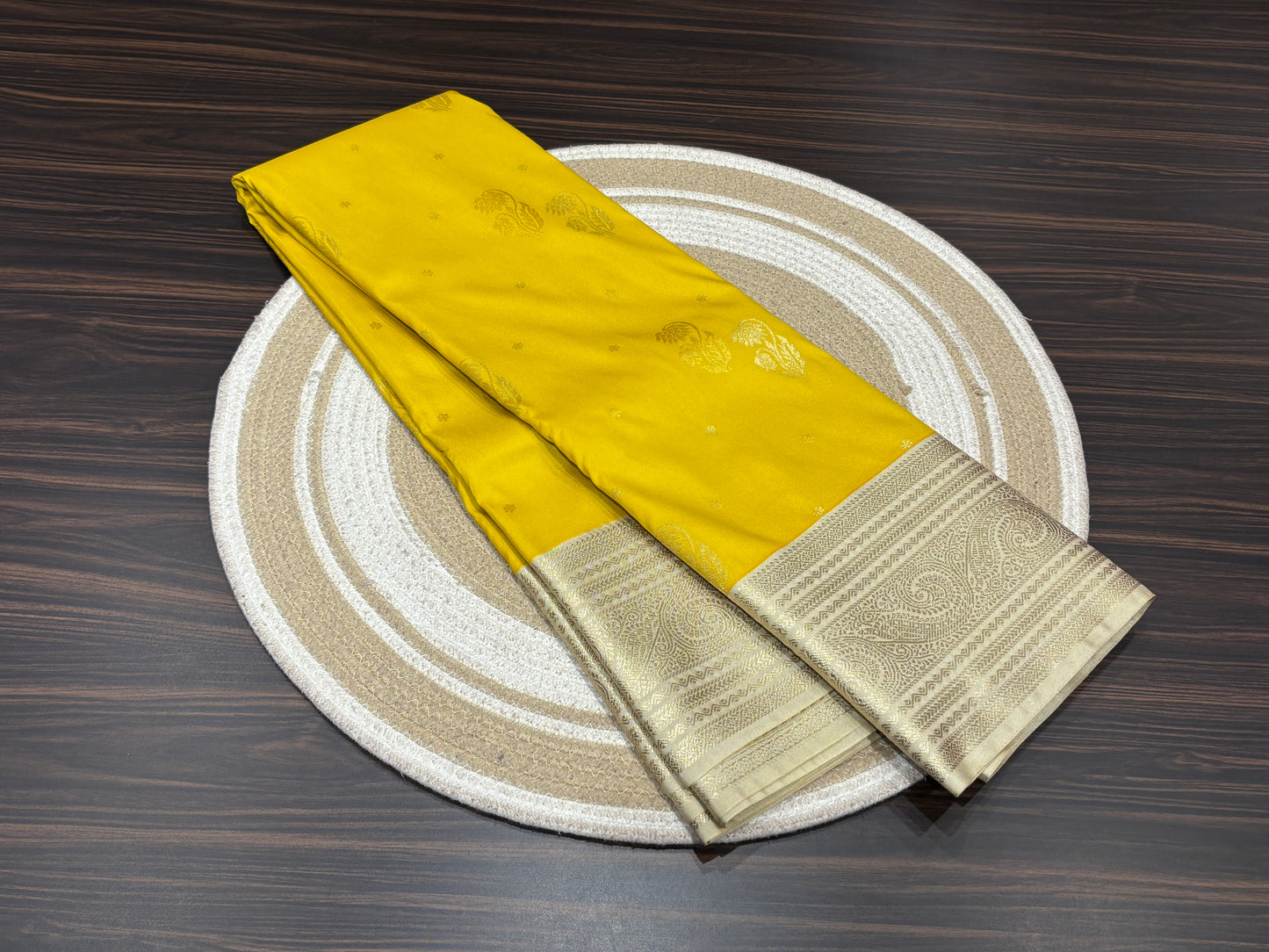Semi Kanchipuram silk