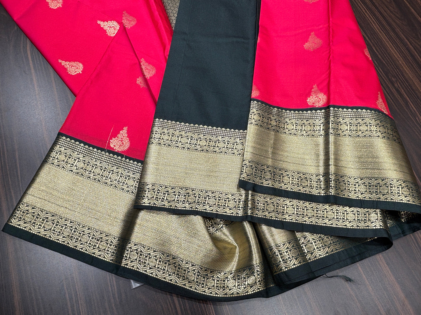 Semi Kanchipuram silk