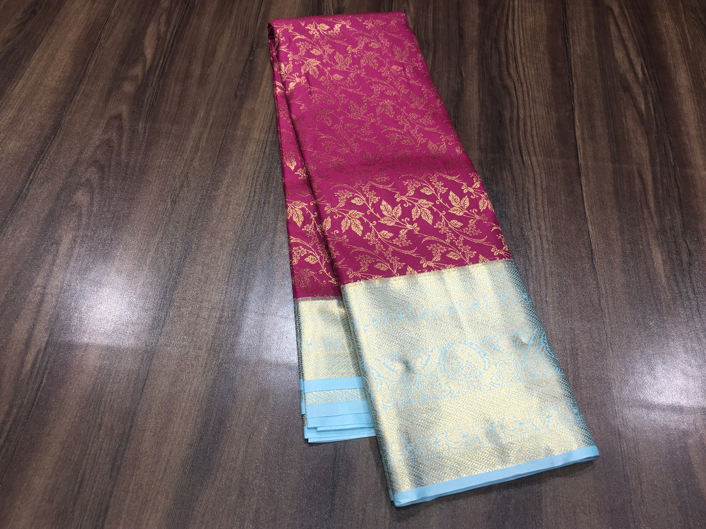 Semi Kanchipuram brocade