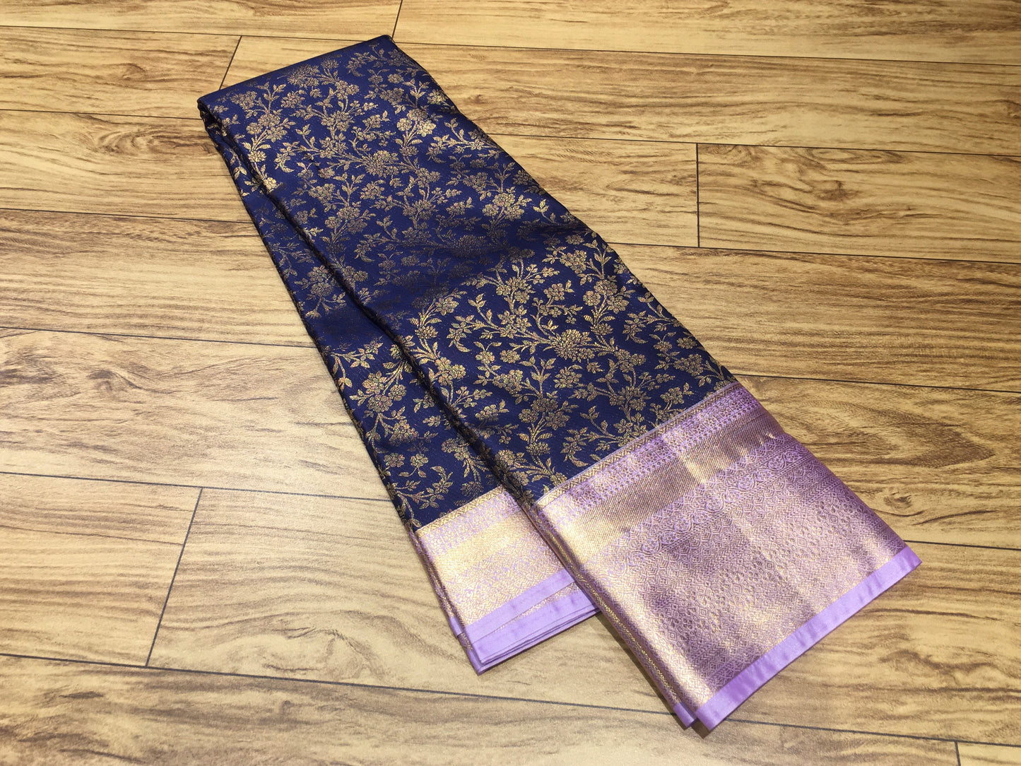 Semi Kanchipuram brocade