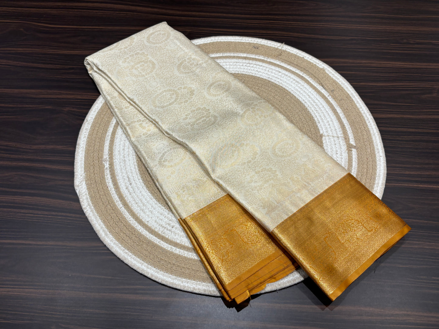 Semi Kanchipuram silk