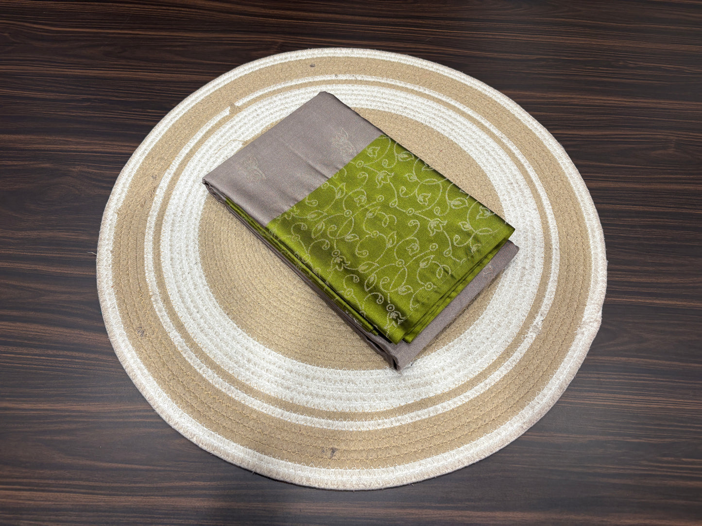 Semi Kanchipuram silk