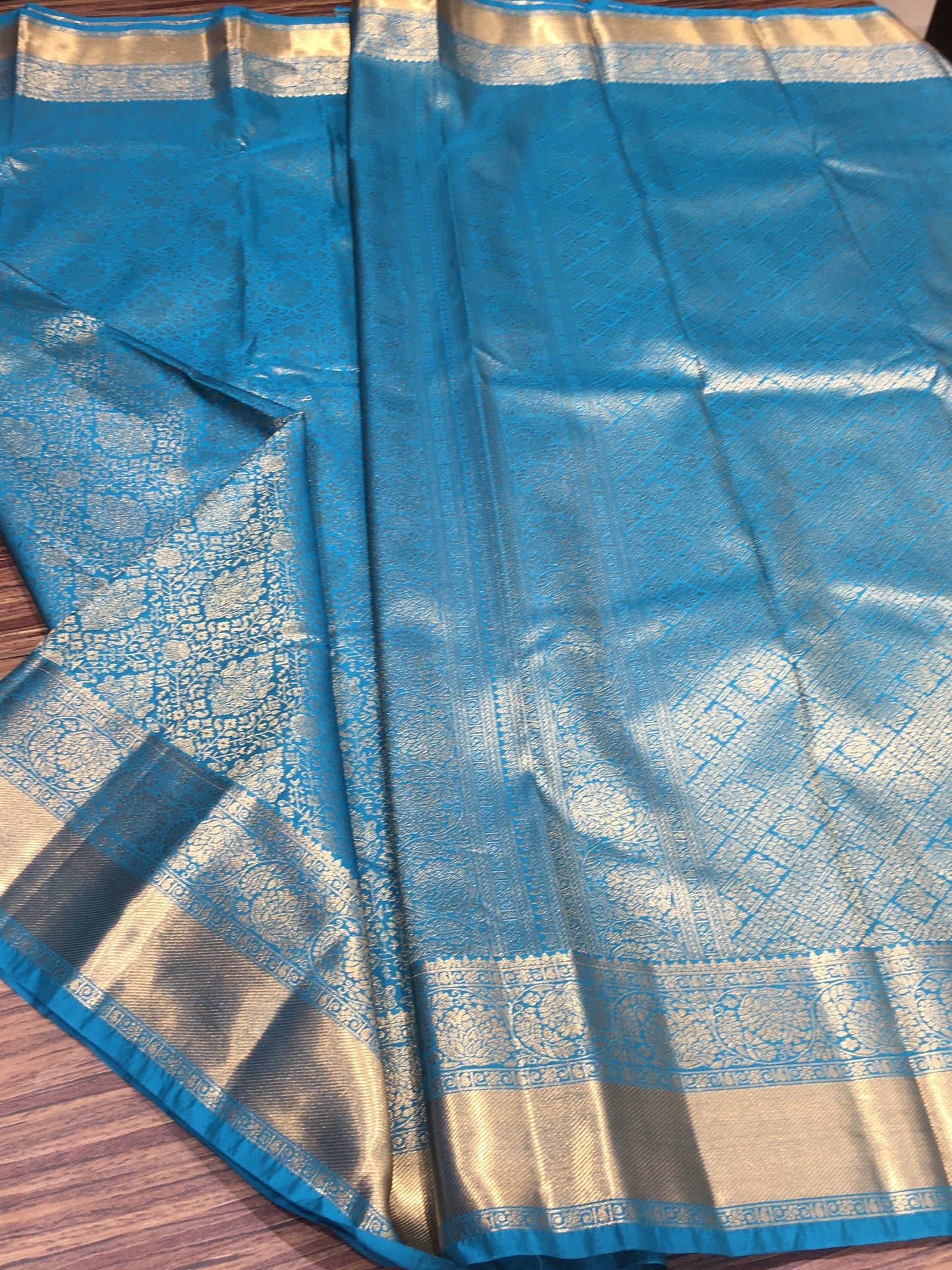 Semi Kanchipuram silk