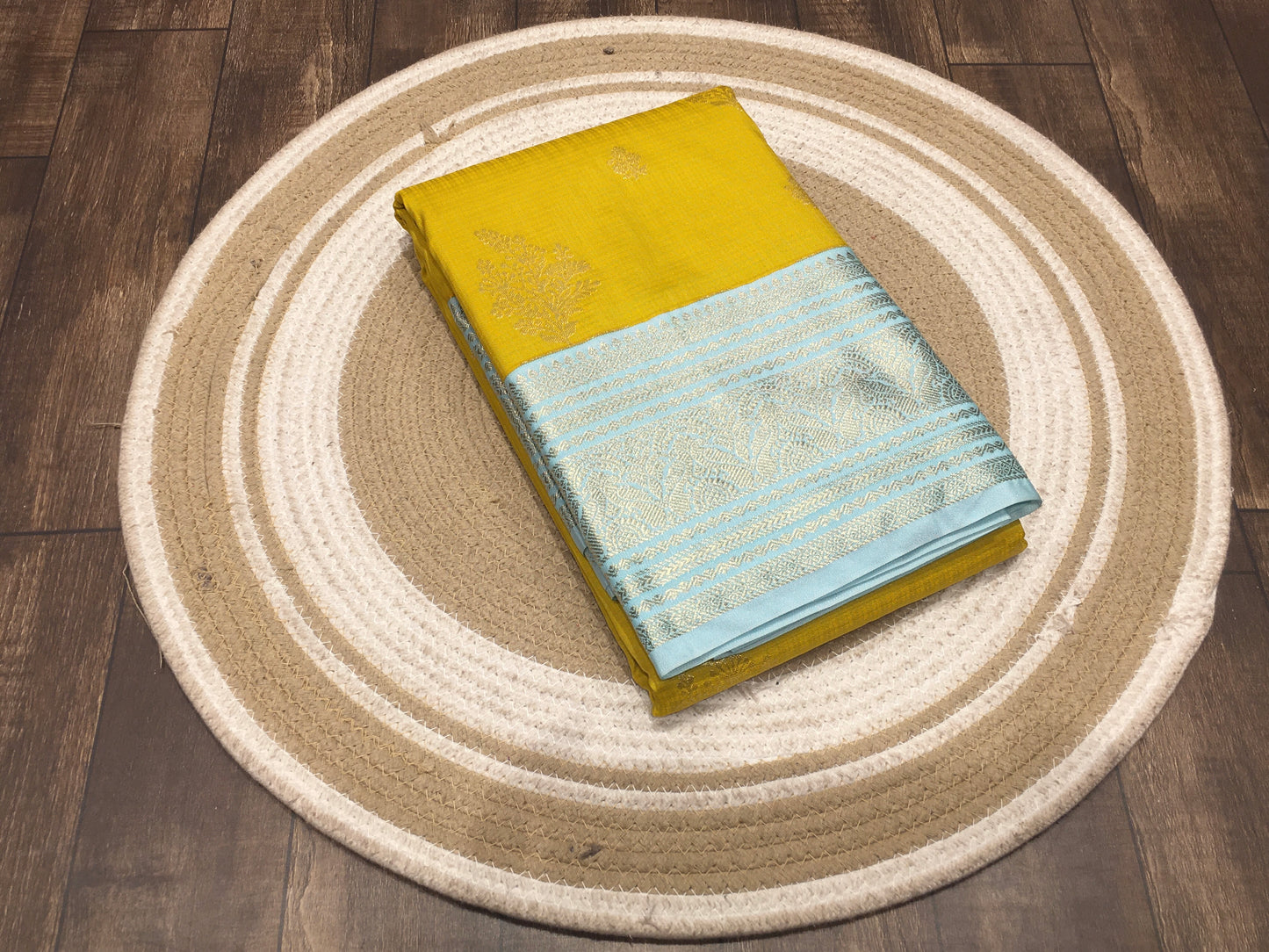 Semi Kanchipuram silk