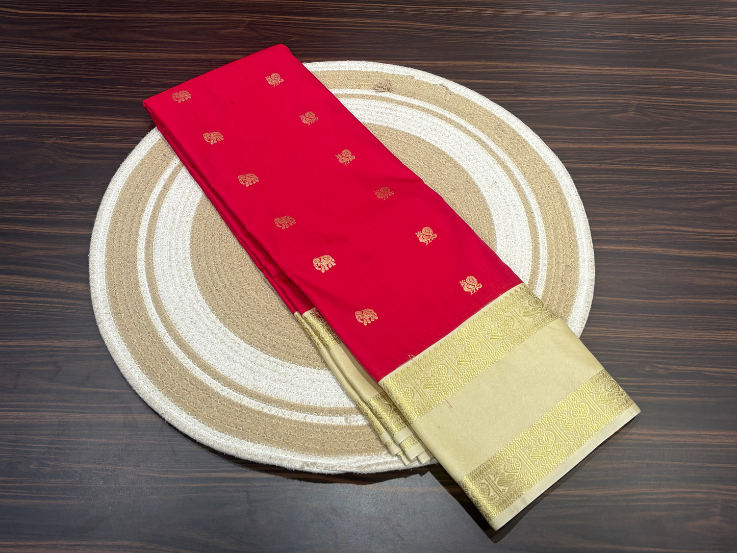 Semi Kanchipuram silk