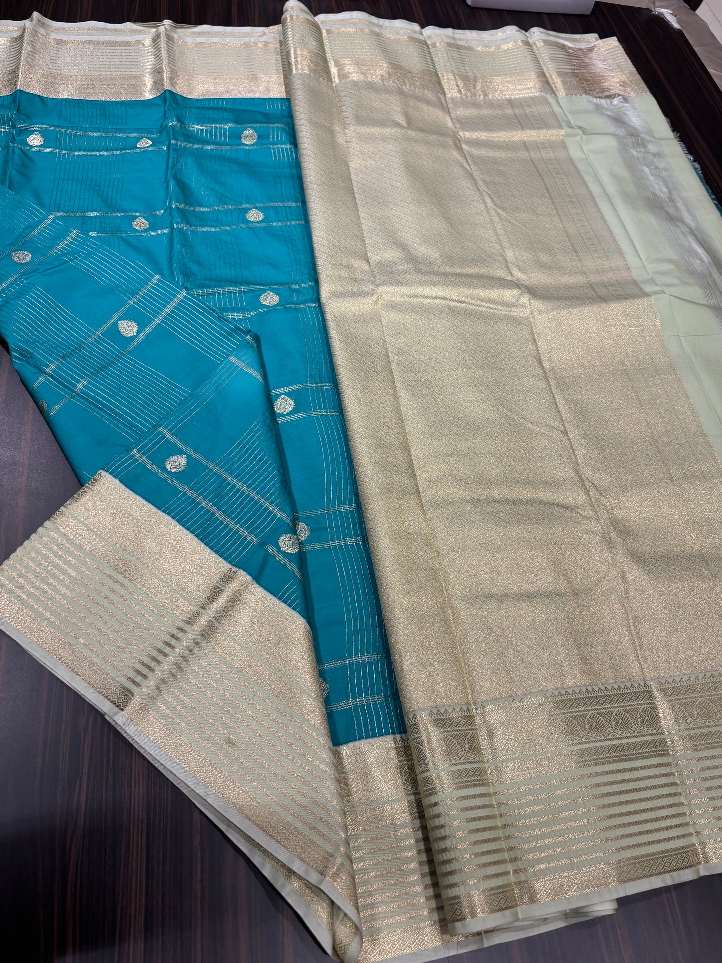 Semi Kanchipuram silk