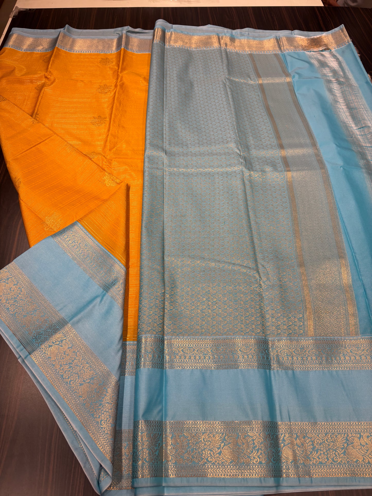Semi Kanchipuram silk
