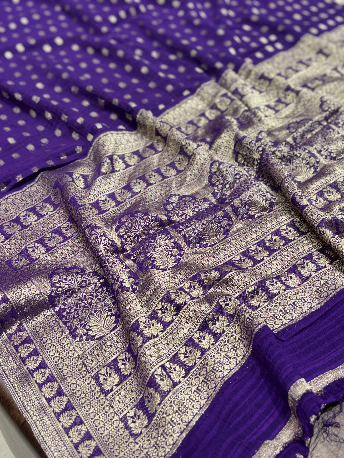 Wrinkle chiffon saree