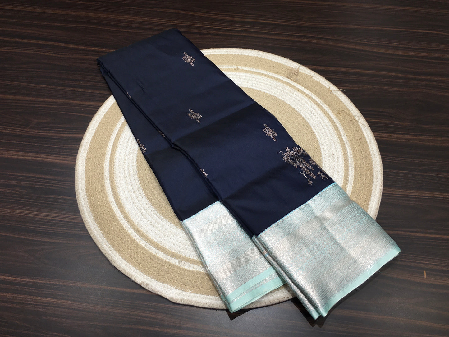 Semi Kanchipuram silk