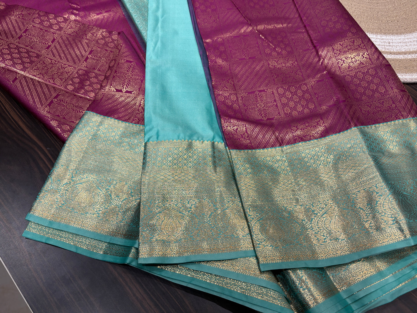 Semi Kanchipuram silk
