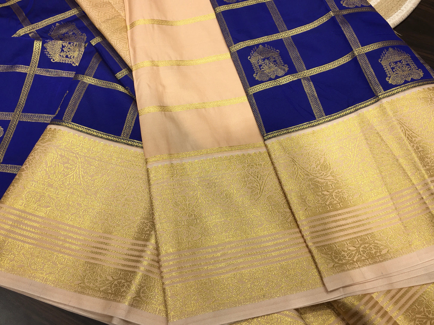 Semi Kanchipuram silk