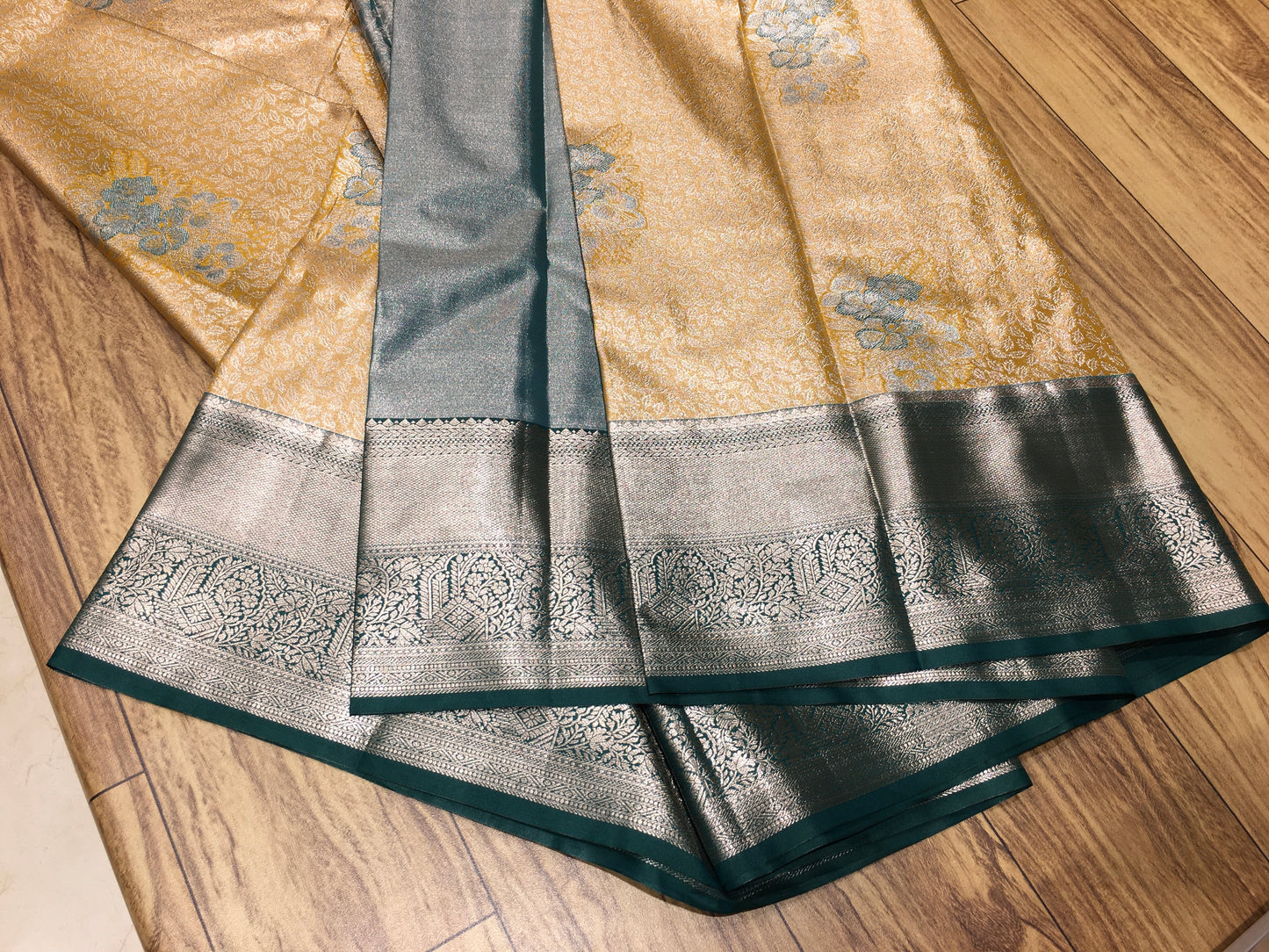 Semi Kanchipuram tissue