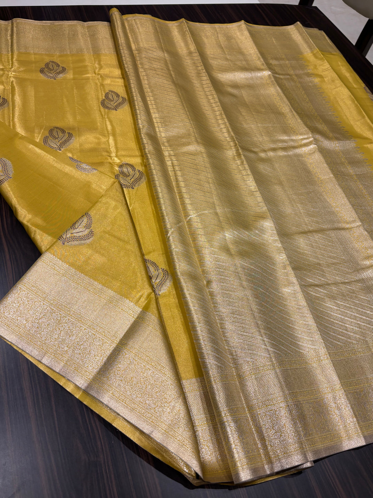 Semi Kanchipuram Tissue