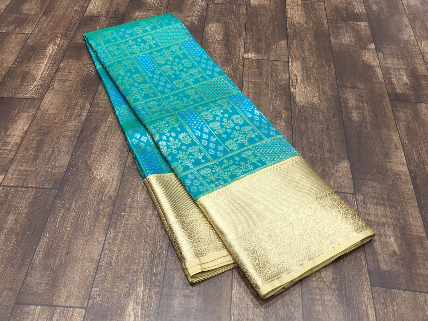 Semi Kanchipuram silk