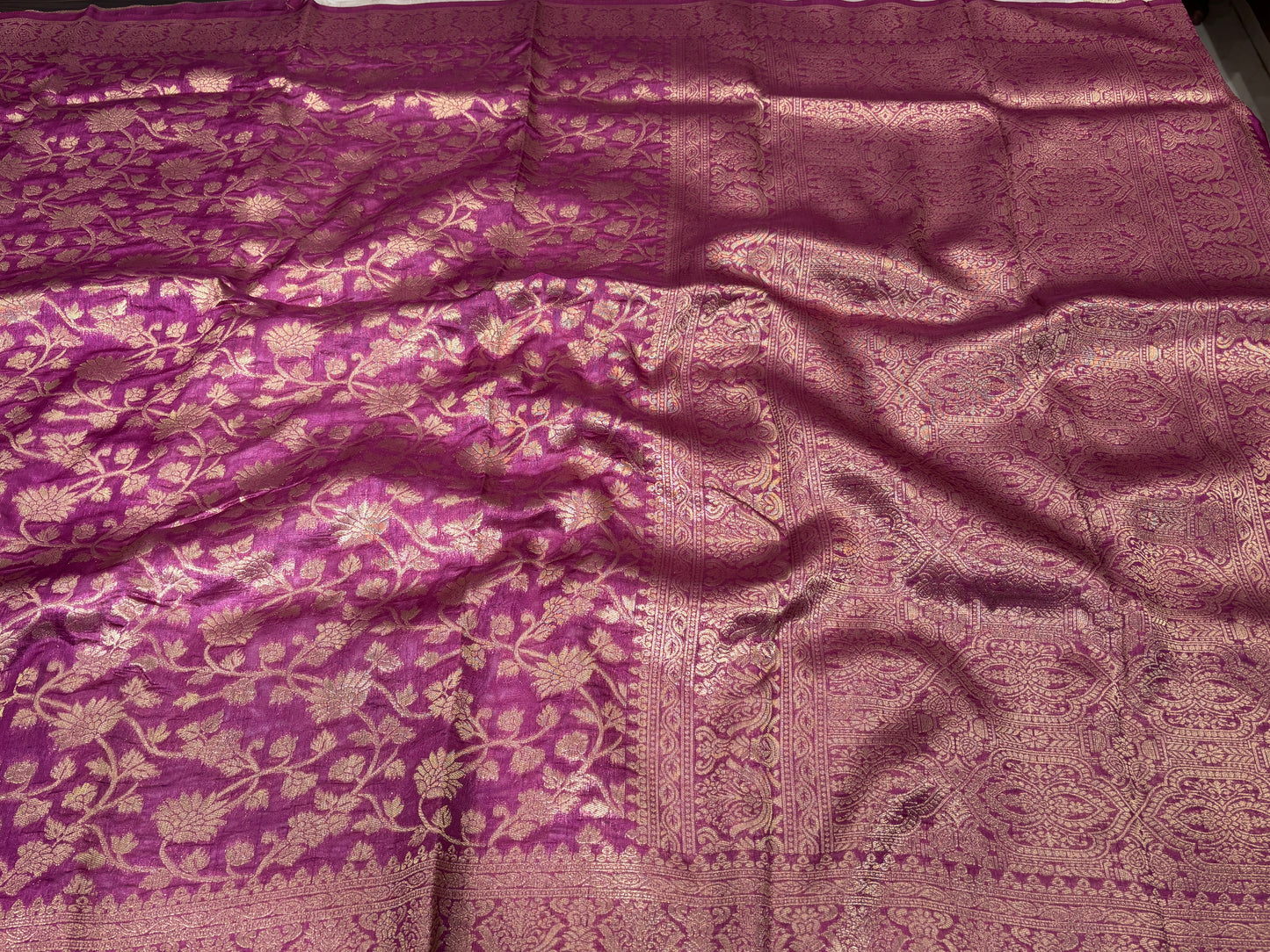 Kora Banarasi saree