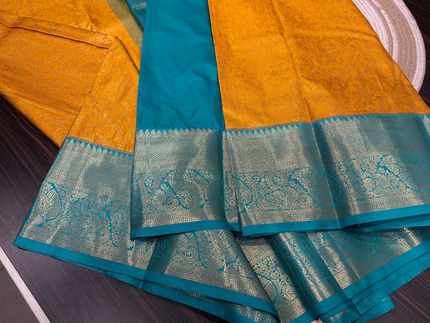 Semi Kanchipuram silk